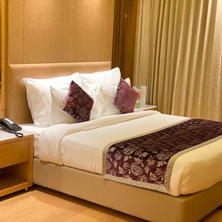 Nirvana Luxury Hotel L Ludhiana Exterior foto