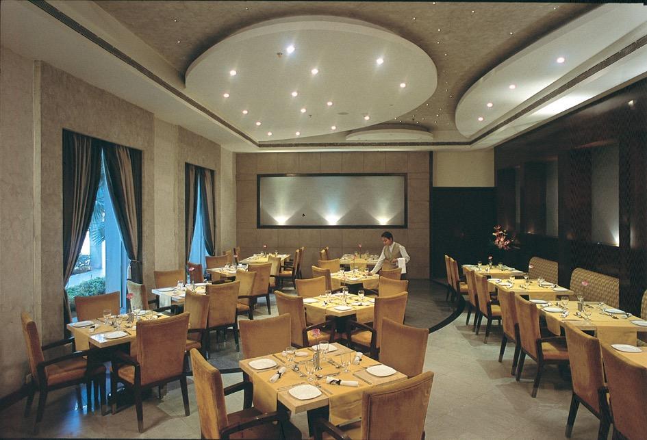 Nirvana Luxury Hotel L Ludhiana Exterior foto